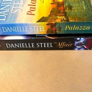 Danielle Steel bundle of two books bestsellers